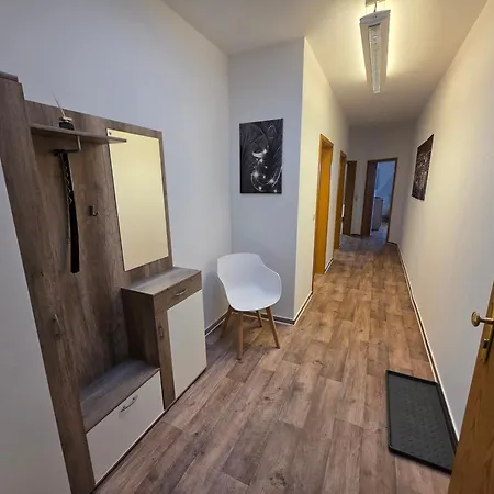 76m2 - 2 Raum In Zittauer Stadtzentrum Innenstadt Innenring Lage - Wohnen Auf Zeit In *