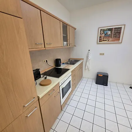 76m2 - 2 Raum In Zittauer Stadtzentrum Innenstadt Innenring Lage - Wohnen Auf Zeit In Appartement
