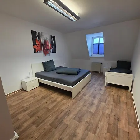 76m2 - 2 Raum In Zittauer Stadtzentrum Innenstadt Innenring Lage - Wohnen Auf Zeit In 公寓