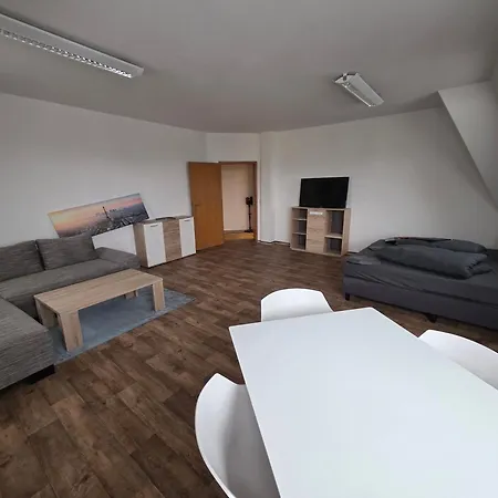 76m2 - 2 Raum In Zittauer Stadtzentrum Innenstadt Innenring Lage - Wohnen Auf Zeit In * تسيتاو