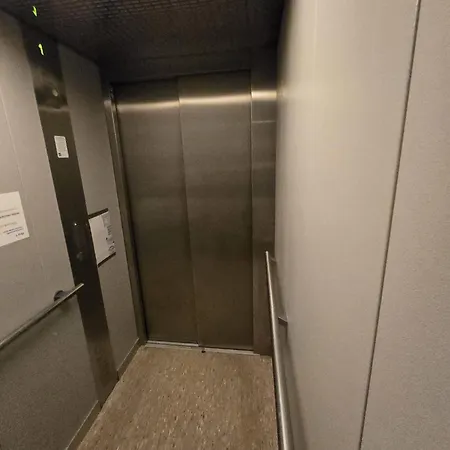 شقة 76m2 - 2 Raum In Zittauer Stadtzentrum Innenstadt Innenring Lage - Wohnen Auf Zeit In تسيتاو