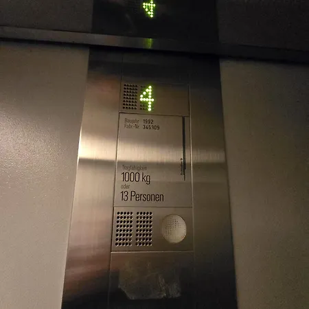 76m2 - 2 Raum In Zittauer Stadtzentrum Innenstadt Innenring Lage - Wohnen Auf Zeit In شقة