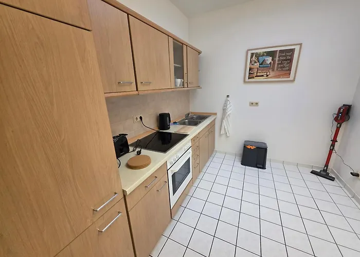 76m2 - 2 Raum In Zittauer Stadtzentrum Innenstadt Innenring Lage - Wohnen Auf Zeit In 公寓