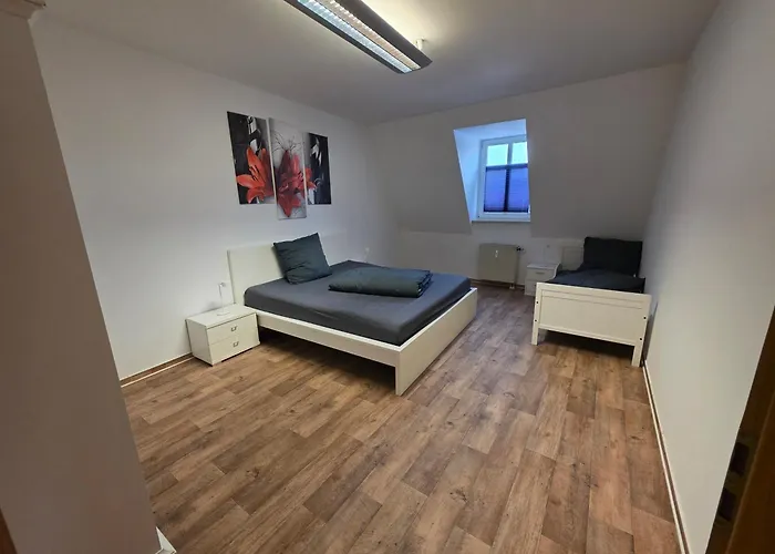 76m2 - 2 Raum In Zittauer Stadtzentrum Innenstadt Innenring Lage - Wohnen Auf Zeit In 公寓