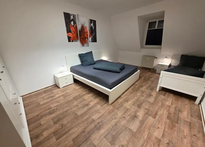 76m2 - 2 Raum In Zittauer Stadtzentrum Innenstadt Innenring Lage - Wohnen Auf Zeit In 公寓